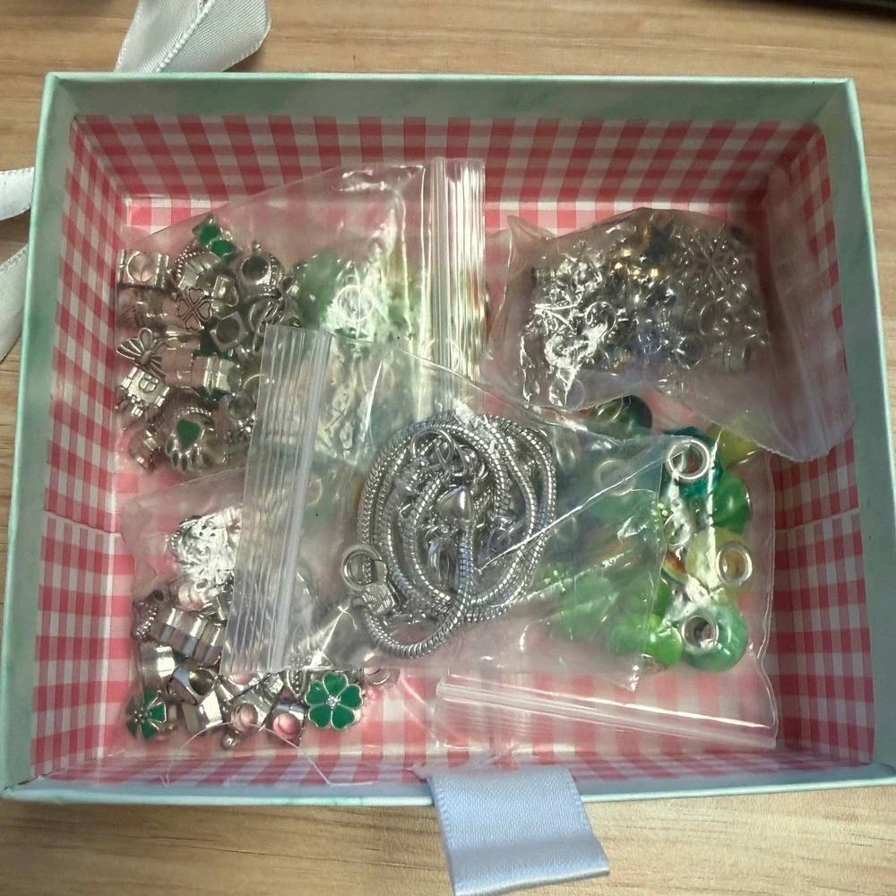 DIY Jewelry Making Kit Beads Charms Bracelet‎ Necklace Pendant Craft Supplies